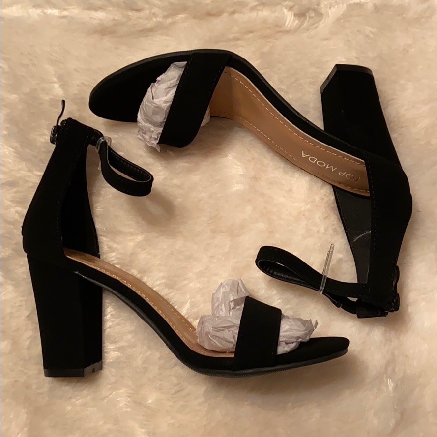 Brand New Top Moda Black Heels Brand New Top Moda Black Heels